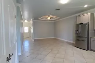 7 Empire Ln, Palm Coast, FL 32164 - Photo 2