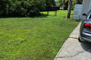 1 Wheatfield Dr, Palm Coast, FL 32164 - Photo 2