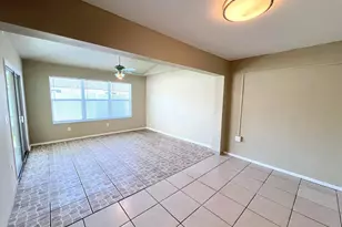 20 Regis Ln, Palm Coast, FL 32164 - Photo 14