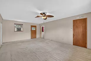 131 Dunn Ave, San Mateo, FL 32187 - Photo 16
