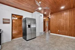 131 Dunn Ave, San Mateo, FL 32187 - Photo 14