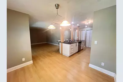 302 Palm Coast Parkway NE #204, Palm Coast, FL 32137 - Photo 4