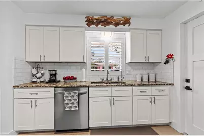 2005 Oriole Lane, South Daytona, FL 32119 - Photo 4