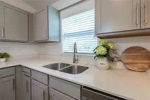 196 Frontier Dr, Palm Coast, FL 32137 - Photo 6