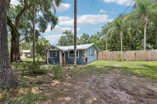 521 S 9th St, Crescent City, FL 32112 - Photo 4