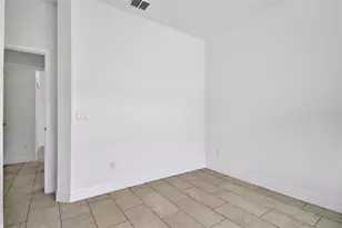 14 Ullynn Pl, Palm Coast, FL 32164 - Photo 10