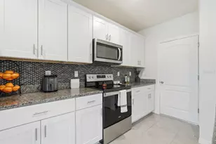 60 BELLA LAGO Cir, Port Orange, FL 32129 - Photo 12
