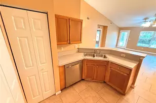 24 Ryall Ln, Palm Coast, FL 32164 - Photo 6