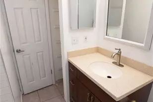 526 Dorset Cir, South Daytona, FL 32119 - Photo 32