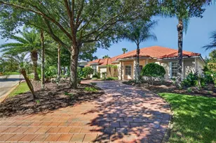 8 Old Oak Dr N, Palm Coast, FL 32137 - Photo 4