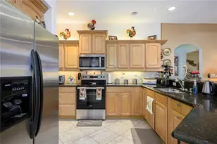 19 Firethorn Ln, Palm Coast, FL 32137 - Photo 6