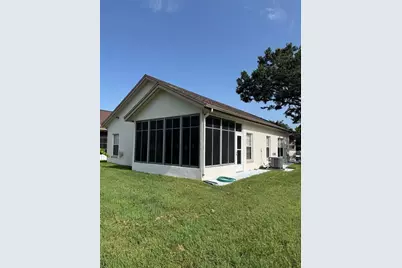 5754 Parkview Lake Drive, Orlando, FL 32821 - Photo 4