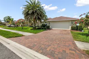 64 Arena Lake Dr, Palm Coast, FL 32137 - Photo 4