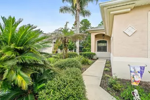 110 S Hummingbird Pl, Palm Coast, FL 32164 - Photo 2