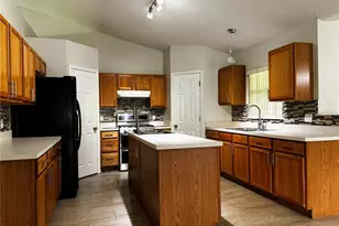 8 Botany Ln, Palm Coast, FL 32137 - Photo 2