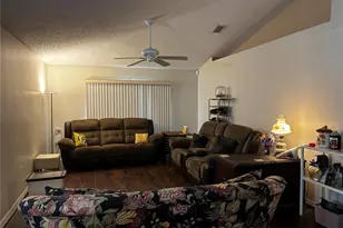 8 Botany Ln, Palm Coast, FL 32137 - Photo 4