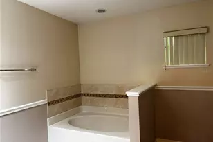 8 Botany Ln, Palm Coast, FL 32137 - Photo 8