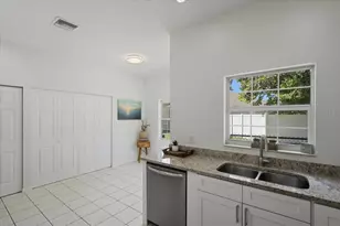 4 Westglen Pl, Palm Coast, FL 32164 - Photo 8