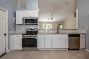 19 Burrel Pl, Palm Coast, FL 32137 - Photo 10