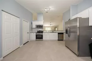 19 Burrell Pl, Palm Coast, FL 32137 - Photo 6