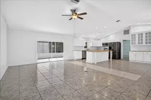 11 Sweet Bay Dr, Palm Coast, FL 32137 - Photo 8