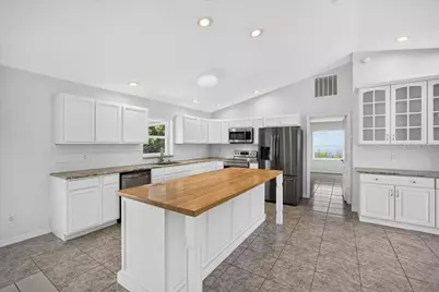 11 Sweet Bay Drive, Palm Coast, FL 32137 - Photo 16
