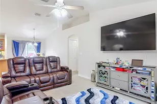 8 Bainbridge Ln, Palm Coast, FL 32137 - Photo 16