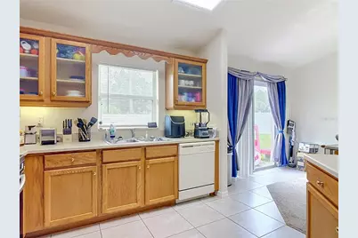8 Bainbridge Lane, Palm Coast, FL 32137 - Photo 4