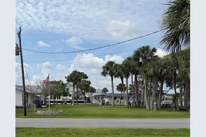 339 N 12th Street, Flagler Beach, FL 32136 - Photo 2