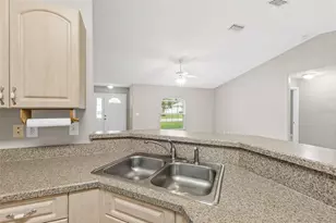39 Pinwheel Ln, Palm Coast, FL 32164 - Photo 14