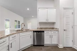 98 Rolling Sands Dr, Palm Coast, FL 32164 - Photo 10