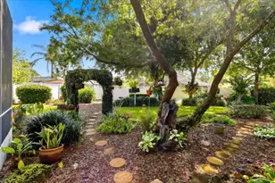 54 Edith Pope Dr, Palm Coast, FL 32164 - Photo 2