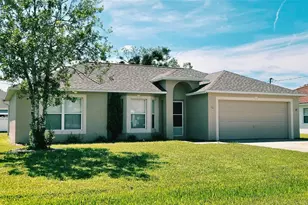 10 Prince Kaarel Ln, Palm Coast, FL 32164 - Photo 2