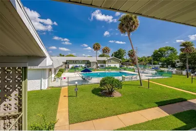 840 Center Avenue #100, Holly Hill, FL 32117 - Photo 4