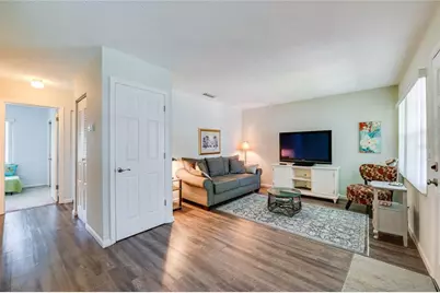 840 Center Avenue #100, Holly Hill, FL 32117 - Photo 6