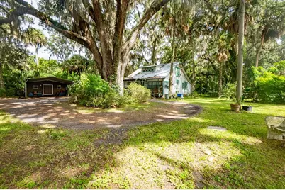 104 W Louis Broer Road, East Palatka, FL 32131 - Photo 1