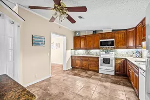 8945 SE 57th Dr, Okeechobee, FL 34974 - Photo 16
