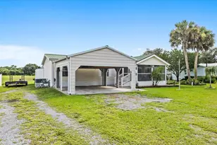 8945 SE 57th Dr, Okeechobee, FL 34974 - Photo 4