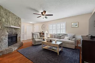 49 Bannerwood Ln, Palm Coast, FL 32137 - Photo 4