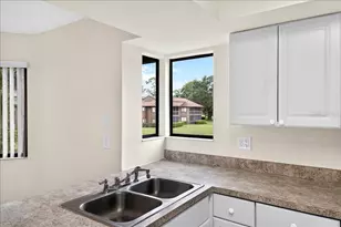 22 Oxford Ln, Palm Coast, FL 32137 - Photo 14