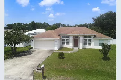 7 Phoenix Lane, Palm Coast, FL 32164 - Photo 2