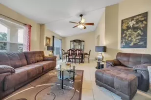 27 Patric Dr, Palm Coast, FL 32164 - Photo 2