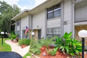 21 Oakwood Park, Ormond Beach, FL 32174 - Photo 2