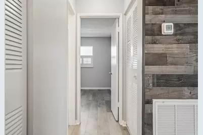 5501 80th Street N #402, Saint Petersburg, FL 33709 - Photo 22