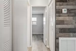 5501 80th St N, Saint Petersburg, FL 33709 - Photo 22