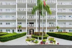 5501 80th St N, Saint Petersburg, FL 33709 - Photo 2