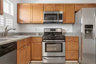 5501 80th St N, Saint Petersburg, FL 33709 - Photo 8