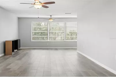 5501 80th Street N #402, Saint Petersburg, FL 33709 - Photo 16
