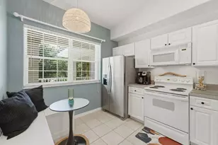 90 San Juan Dr, Palm Coast, FL 32137 - Photo 4