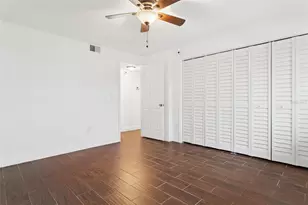 9920 Eagles Point Cir, Port Richey, FL 34668 - Photo 14